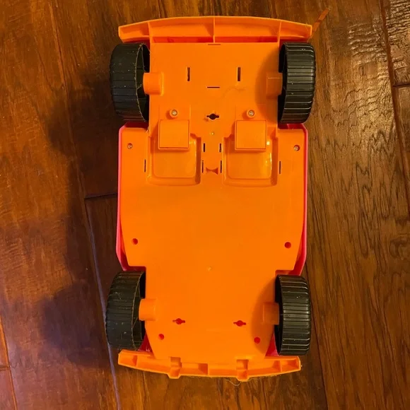 Mattel Barbie & Ken Malibu Beach Party Cruiser Jeep. Neon Pink & Orange. - Picture 5 of 5